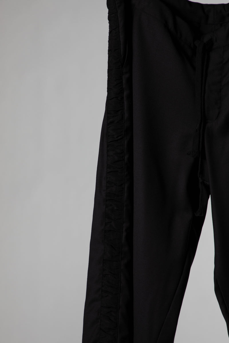 ◇KHAKIPOINT◇ Lace Track Pants black Off-White lace-detailing Track Pants | Black | FARFETCH